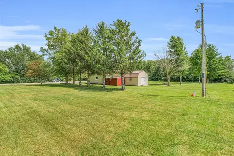 Exterior - 103 Chippewa Dr, Loda, IL 60948 photo 10 of 15