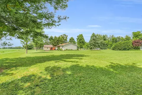 Exterior - 103 Chippewa Dr, Loda, IL 60948 photo 6 of 15