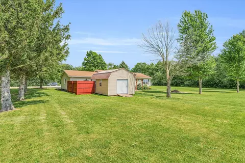 Exterior - 103 Chippewa Dr, Loda, IL 60948 photo 9 of 15