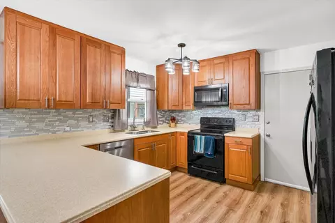Kitchen - 103 Chippewa Dr, Loda, IL 60948 photo 3 of 6