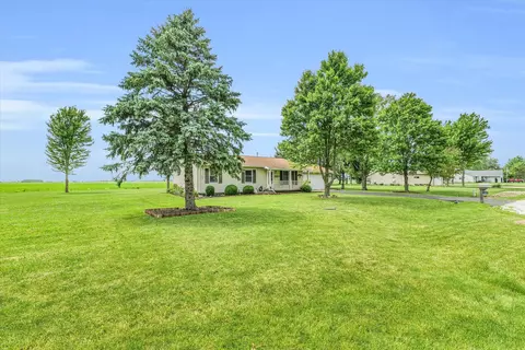Exterior - 103 Chippewa Dr, Loda, IL 60948 photo 3 of 15