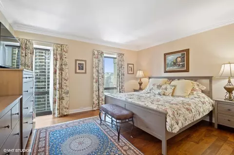 Bedroom - 100 E Huron St #1606, Chicago, IL 60611 photo 1 of 2