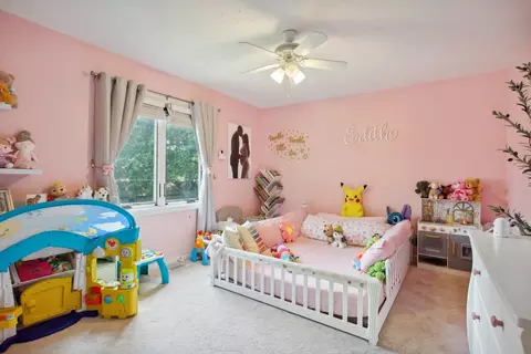 Bedroom - 42 Gale Ave, River Forest, IL 60305 photo 1 of 12