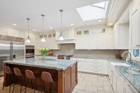 Kitchen - 42 Gale Ave, River Forest, IL 60305 photo 1 of 5