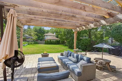 Exterior - 42 Gale Ave, River Forest, IL 60305 photo 4 of 6