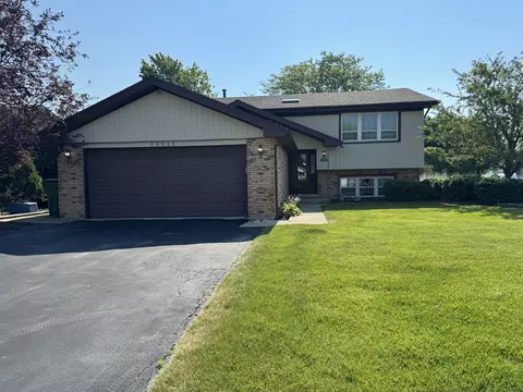 13739 W Ironwood Cir, Homer Glen, IL 60491