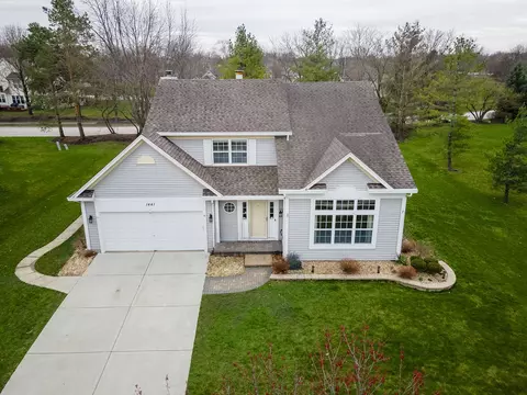 1441 Huntcliff Rd, Bartlett, IL 60103
