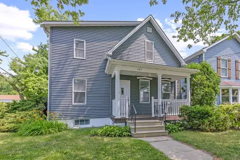 525 Charles St, Sycamore, IL 60178