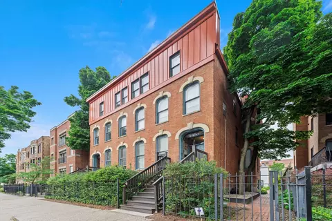 2450 N Seminary Ave #1A, Chicago, IL 60614