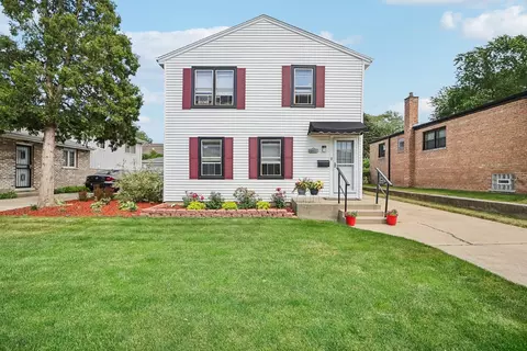 8823 S Talman Ave, Evergreen Park, IL 60805