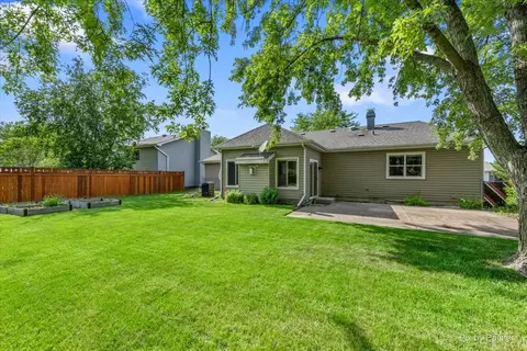 Other - 829 Bay Ct, Bartlett, IL 60103 photo 8 of 9