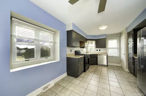 Kitchen - 19615 Wolf Rd, Mokena, IL 60448 photo 1 of 4