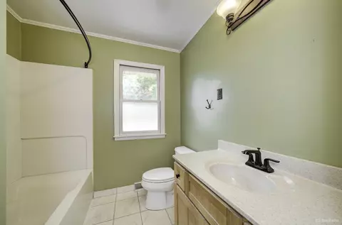 Bath - 19615 Wolf Rd, Mokena, IL 60448 photo 1 of 1