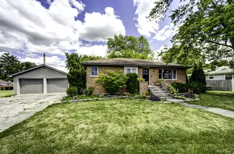 Exterior - 19615 Wolf Rd, Mokena, IL 60448 photo 2 of 5