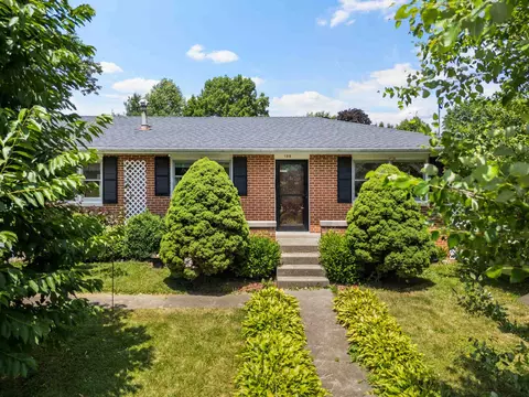 Exterior - 508 E North St, Le Roy, IL 61752 photo 2 of 9