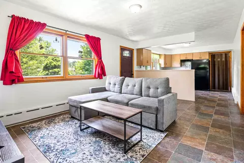 Living - 508 E North St, Le Roy, IL 61752 photo 1 of 2