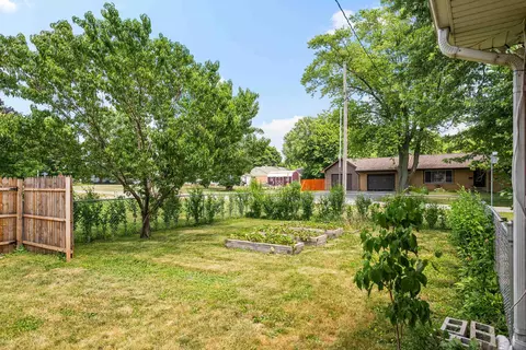Exterior - 508 E North St, Le Roy, IL 61752 photo 6 of 9