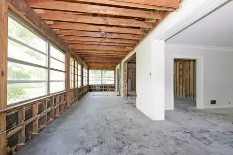 Exterior - 20600 Hellenic Dr, Olympia Fields, IL 60461 photo 5 of 13