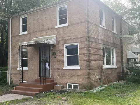Undisclosed, Chicago, IL 60617 photo 2