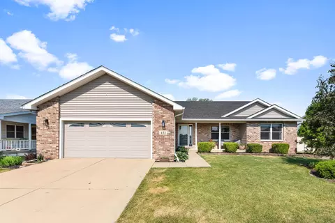 453 Prince Valiant Ln, Bourbonnais, IL 60914
