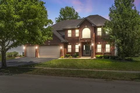 604 Spruce Ct, Oswego, IL 60543