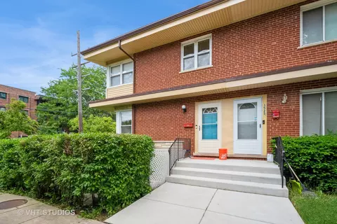 3525 Church St #1, Evanston, IL 60203