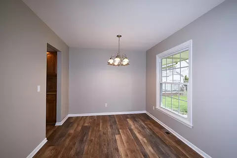 Dining - 124 Circle Dr E, Montgomery, IL 60538 photo 1 of 1