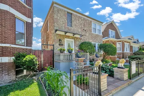 6035 S Maplewood Ave, Chicago, IL 60629