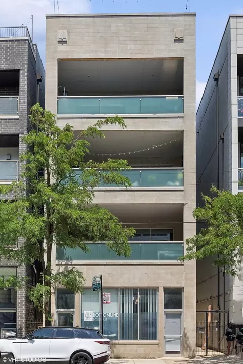 2208 W Chicago Ave #3, Chicago, IL 60622