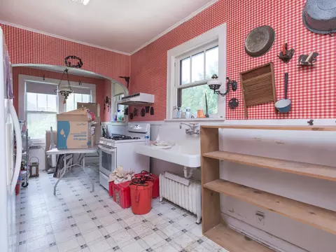 Kitchen - 830 Bellevue Ave, Elgin, IL 60120 photo 1 of 4