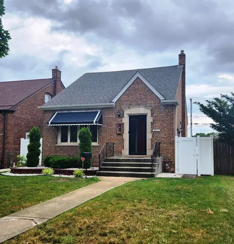 11009 S Avenue G, Chicago, IL 60617