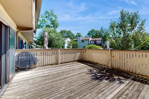 108 New Castle Ct, Rolling Meadows, IL 60008 photo 29