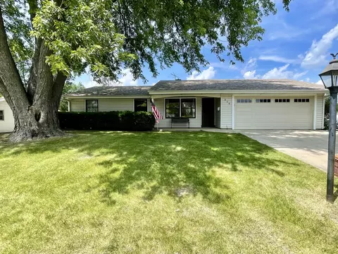 316 Springinsguth Rd, Schaumburg, IL 60193