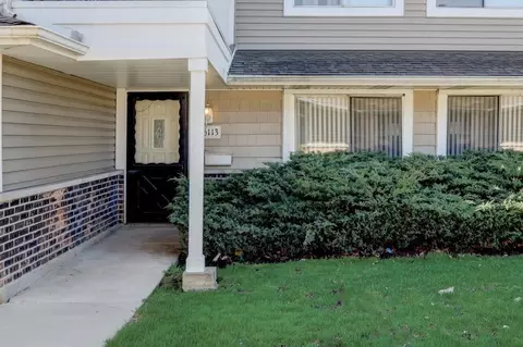 6113 Kit Carson Dr #6113, Hanover Park, IL 60133