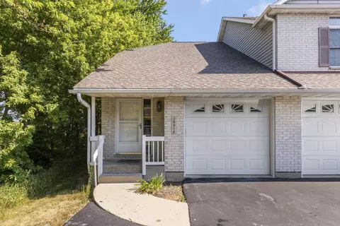 3891 S South Pointe Dr #F, Dekalb, IL 60115
