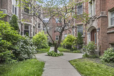 6814 N Ashland Ave #3C, Chicago, IL 60626