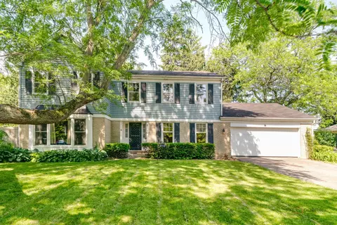 2112 Chestnut St, Waukegan, IL 60087