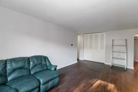 Living - Undisclosed, Hoffman Estates, IL 60169 photo 3 of 3