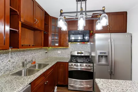 Kitchen - Undisclosed, Hoffman Estates, IL 60169 photo 3 of 5