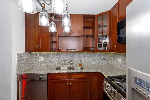 Kitchen - Undisclosed, Hoffman Estates, IL 60169 photo 4 of 5