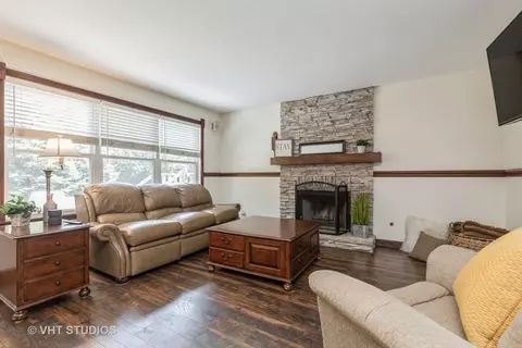 Living - 10602 Cape Cod Ln, Huntley, IL 60142 photo 2 of 3