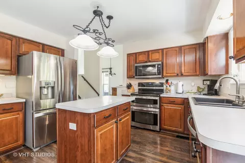 Kitchen - 10602 Cape Cod Ln, Huntley, IL 60142 photo 2 of 4