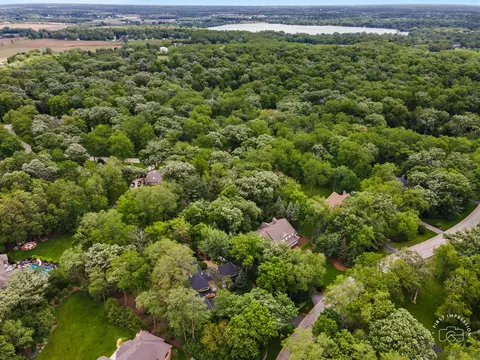 6016 Tomlinson Dr, Mchenry, IL 60050 photo 8