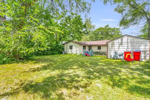 Exterior - 2003 Sangamon Dr, Champaign, IL 61821 photo 2 of 5