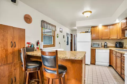 Kitchen - 2003 Sangamon Dr, Champaign, IL 61821 photo 2 of 2