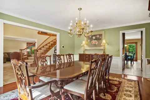 Dining - 1664 Brittany Ln, Hoffman Estates, IL 60192 photo 2 of 5