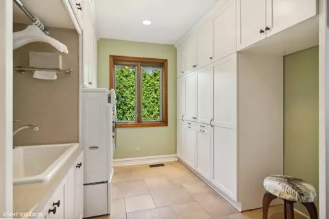 Other - 1664 Brittany Ln, Hoffman Estates, IL 60192 photo 10 of 11