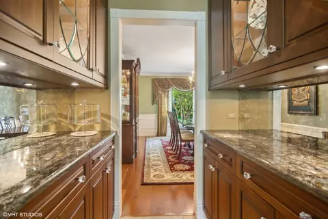 Other - 1664 Brittany Ln, Hoffman Estates, IL 60192 photo 2 of 11