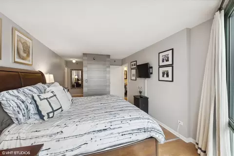 111 W Maple St #1802, Chicago, IL 60610 photo 15