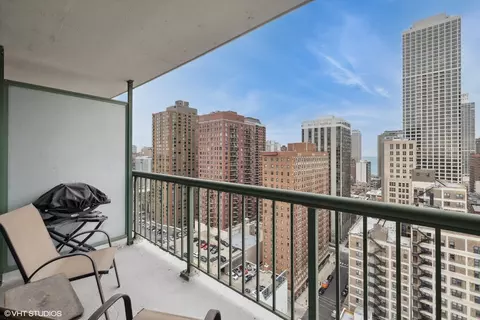 111 W Maple St #1802, Chicago, IL 60610 photo 12